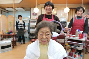 抱團(tuán)養(yǎng)老 銀發(fā)生活新模式，能否托起幸福晚年？